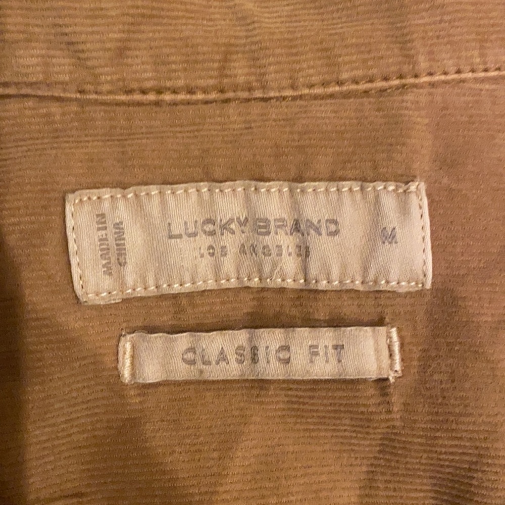 Button up - Picture 2 of 2